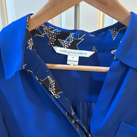 DVF, blue blouse with star detail, size 6 - Picture 2 of 4